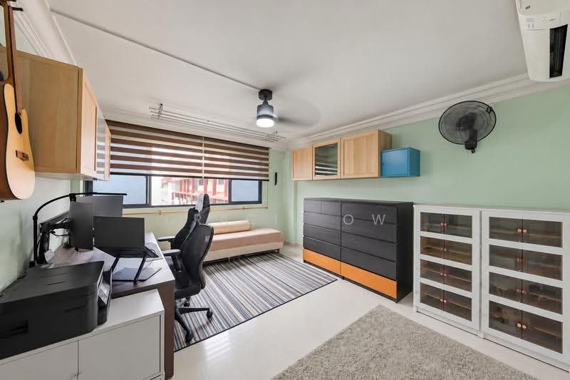 607 Hougang Avenue 4, 607 Hougang Avenue 4, Hougang / Punggol / Sengkang, 3 Bedrooms, 1,313 sqft, HDB Flat For Sale, by Gracia Ow, 500269358 - Study - PropertyGuru.com.sg