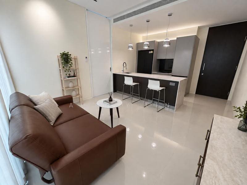 Scotts Square, 8 Scotts Road, Orchard / River Valley, 1 Bedroom, 624 sqft, Condominium For Rent, by Audrey Lin, 500269359 - Living Room - PropertyGuru.com.sg