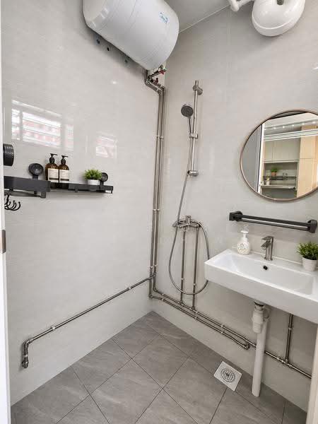105 Pasir Ris Street 12, 105 Pasir Ris Street 12, Pasir Ris / Tampines, Room Rental, 220 sqft, HDB Flat For Rent, by Callie Qwek Sor Chin, 500269364 - Bathroom - PropertyGuru.com.sg