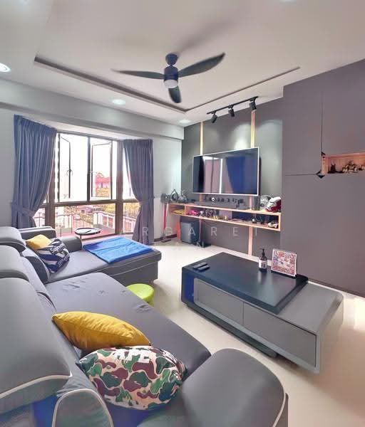 Parkview Apartments, 1 Bukit Batok Street 25, Dairy Farm / Bukit Panjang / Choa Chu Kang, 3 Bedrooms, 1,120 sqft, Apartment For Sale, by Margaret Tan, 500269365 - Living Room - PropertyGuru.com.sg