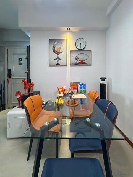 Parkview Apartments, 1 Bukit Batok Street 25, Dairy Farm / Bukit Panjang / Choa Chu Kang, 3 Bedrooms, 1,120 sqft, Apartment For Sale, by Margaret Tan, 500269365 - Dining Room - PropertyGuru.com.sg