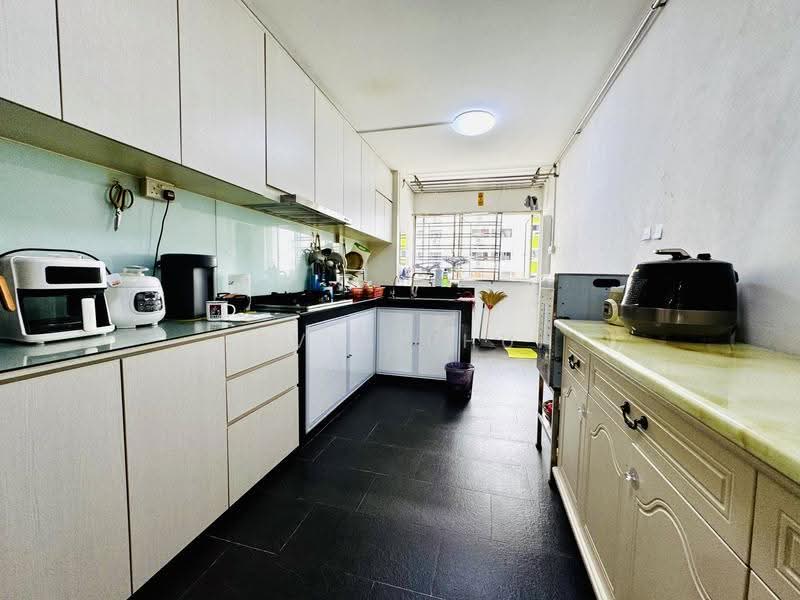 646 Yishun Street 61, 646 Yishun Street 61, Sembawang / Yishun, 3 Bedrooms, 1,119 sqft, HDB Flat For Sale, by Kevin Phua, 500269367 - Kitchen - PropertyGuru.com.sg