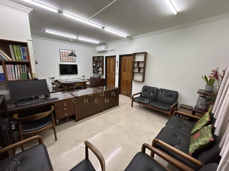Sultan Gate Place, 1 Sultan Gate, Beach Road / Bugis / Rochor, 2 Bedrooms, 968 sqft, Condominium For Sale, by Desmond Lim Chen Fan, 500269379 - Living Room - PropertyGuru.com.sg