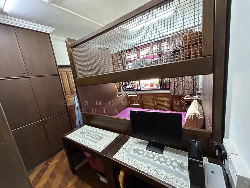 Sultan Gate Place, 1 Sultan Gate, Beach Road / Bugis / Rochor, 2 Bedrooms, 968 sqft, Condominium For Sale, by Desmond Lim Chen Fan, 500269379 - Bedroom - PropertyGuru.com.sg