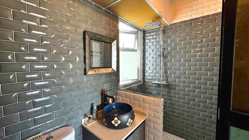116A Jalan Tenteram, 116A Jalan Tenteram, Balestier / Toa Payoh, 3 Bedrooms, 1,001 sqft, HDB Flat For Sale, by Jocelyn Chua 蔡颸嬣, 500269389 - Bathroom - PropertyGuru.com.sg