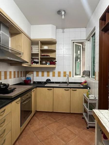The Floravale, 240 Westwood Avenue, Boon Lay / Jurong / Tuas, Room Rental, 150 sqft, Condominium For Rent, by Wee Chye Heng (Alan Wee), 500269395 - Kitchen - PropertyGuru.com.sg