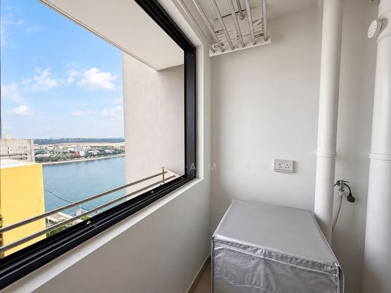 420D Northshore Drive, 420D Northshore Drive, Hougang / Punggol / Sengkang, 3 Bedrooms, 1,011 sqft, HDB Flat For Sale, by Jerez Amsyar, 500269396 - Balcony - PropertyGuru.com.sg