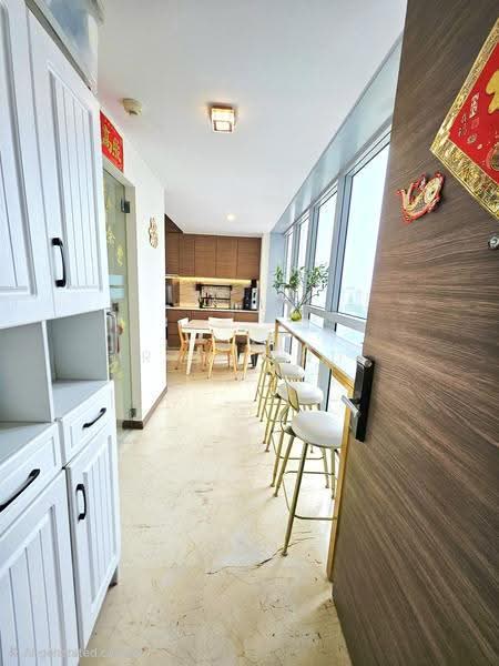 Queens Peak, 3 Dundee Road, Alexandra / Commonwealth, 3 Bedrooms, 947 sqft, Condominium For Sale, by Raymond Tan, 500269399 - Kitchen - PropertyGuru.com.sg