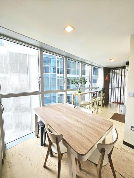 Queens Peak, 3 Dundee Road, Alexandra / Commonwealth, 3 Bedrooms, 947 sqft, Condominium For Sale, by Raymond Tan, 500269399 - Dining Room - PropertyGuru.com.sg