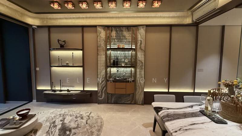 UPPERHOUSE at Orchard Boulevard, 22 Orchard Boulevard, Tanglin / Holland / Bukit Timah, 2 Bedrooms, 700 sqft, Condominium For Sale, by Elena Rony, 500269407 - PropertyGuru.com.sg
