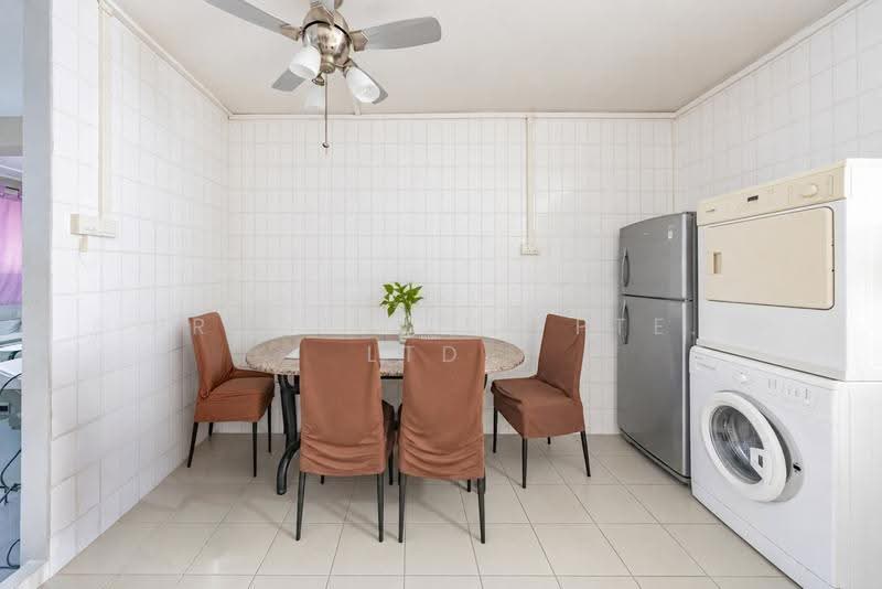 350 Yishun Avenue 11, 350 Yishun Avenue 11, Sembawang / Yishun, 3 Bedrooms, 1,119 sqft, HDB Flat For Sale, by Wes Teo, 500269413 - Dining Room - PropertyGuru.com.sg