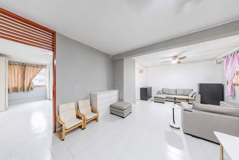 350 Yishun Avenue 11, 350 Yishun Avenue 11, Sembawang / Yishun, 3 Bedrooms, 1,119 sqft, HDB Flat For Sale, by Wes Teo, 500269413 - Living Room - PropertyGuru.com.sg