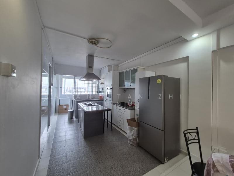 4 Lorong Lew Lian, 4 Lorong Lew Lian, Hougang / Punggol / Sengkang, Room Rental, 140 sqft, HDB Flat For Rent, by Bryant Tan Zhi Yong, 500269421 - Kitchen - PropertyGuru.com.sg