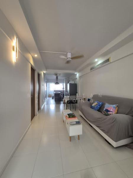 4 Lorong Lew Lian, 4 Lorong Lew Lian, Hougang / Punggol / Sengkang, Room Rental, 140 sqft, HDB Flat For Rent, by Bryant Tan Zhi Yong, 500269421 - Living Room - PropertyGuru.com.sg