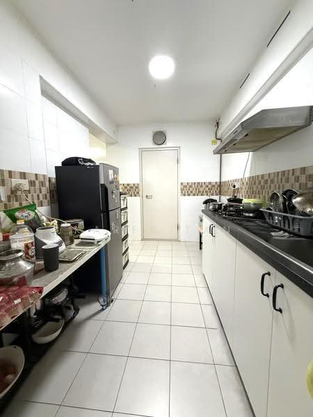 662B Edgedale Plains, 662B Edgedale Plains, Hougang / Punggol / Sengkang, 3 Bedrooms, 990 sqft, HDB Flat For Rent, by Karen Tan, 500269445 - Kitchen - PropertyGuru.com.sg