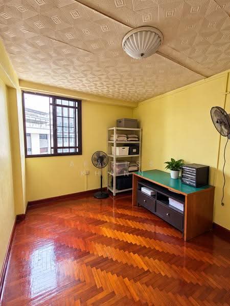 507 Bukit Batok Street 52, 507 Bukit Batok Street 52, Dairy Farm / Bukit Panjang / Choa Chu Kang, 2 Bedrooms, 743 sqft, HDB Flat For Sale, by Afariss Khann, 500269448 - Study - PropertyGuru.com.sg