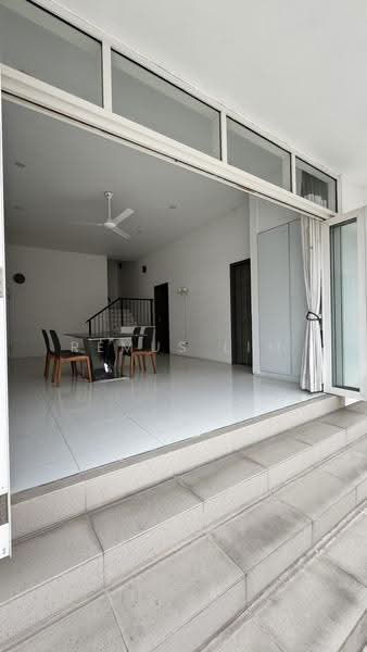 Tai Yuan Garden, Tai Yuan Heights, Hougang / Punggol / Sengkang, 10+ Bedrooms, 3,450 sqft, Semi-Detached House For Sale, by Remus Lim, 500269462 - Living Room - PropertyGuru.com.sg