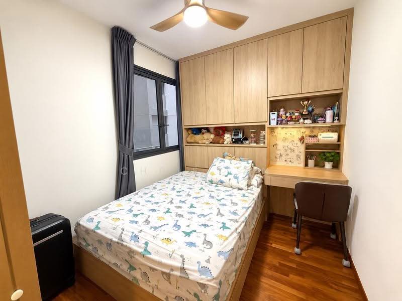 SkyPark Residences, 5 Sembawang Crescent, Sembawang / Yishun, 4 Bedrooms, 1,313 sqft, Condominium For Sale, by Chris Tan, 500269465 - Bedroom - PropertyGuru.com.sg