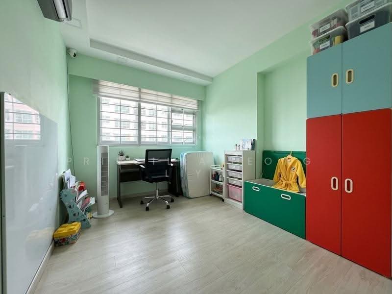 217B Boon Lay View, 217B Boon Lay Avenue, Boon Lay / Jurong / Tuas, 3 Bedrooms, 1,012 sqft, HDB Flat For Sale, by PRISCILLA LEONG LIYI, 500269477 - Bedroom - PropertyGuru.com.sg