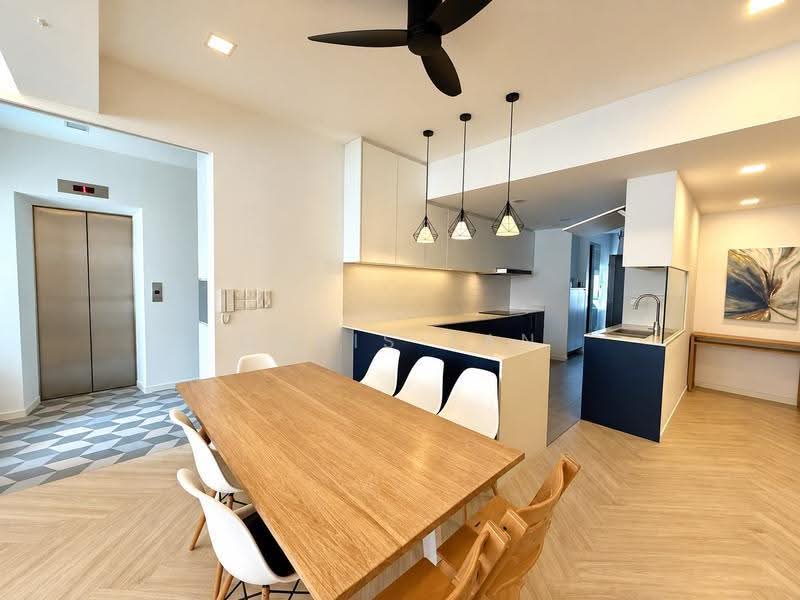 The Blossomvale, 900 Dunearn Road, Clementi Park / Upper Bukit Timah, 3 Bedrooms, 1,421 sqft, Condominium For Rent, by Chris Tan, 500269481 - Dining Room - PropertyGuru.com.sg