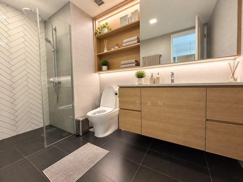 The Blossomvale, 900 Dunearn Road, Clementi Park / Upper Bukit Timah, 3 Bedrooms, 1,421 sqft, Condominium For Rent, by Chris Tan, 500269481 - Bathroom - PropertyGuru.com.sg
