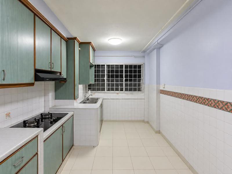 409 Yishun Ring Road, 409 Yishun Ring Road, Sembawang / Yishun, 2 Bedrooms, 797 sqft, HDB Flat For Sale, by Qash ., 500269483 - Kitchen - PropertyGuru.com.sg