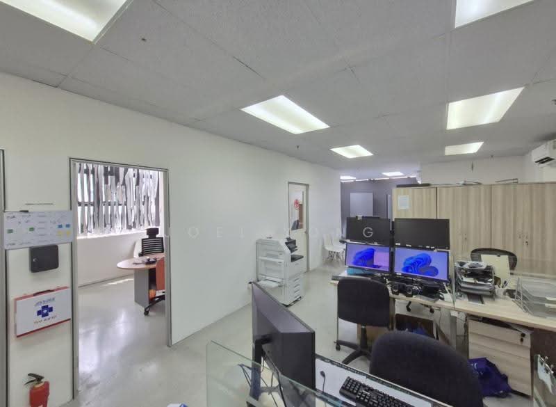 4.2m height! own toilet @ window unit!, walking distance to Tai Seng MRT Station!, Eunos / Geylang / Paya Lebar, 1,518 sqft, Light Industrial (B1) For Rent, by Joel Yong, 500269490 - CommercialGuru.com.sg