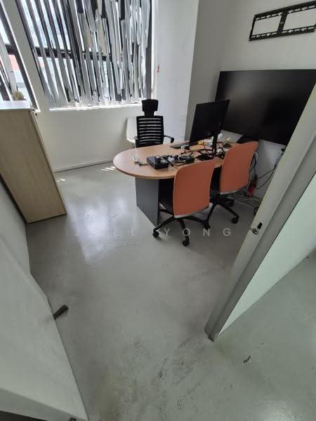 4.2m height! own toilet @ window unit!, walking distance to Tai Seng MRT Station!, Eunos / Geylang / Paya Lebar, 1,518 sqft, Light Industrial (B1) For Rent, by Joel Yong, 500269490 - CommercialGuru.com.sg