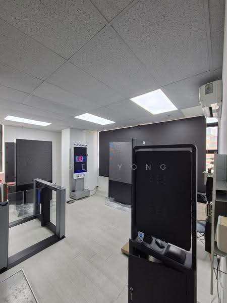 4.2m height! own toilet @ window unit!, walking distance to Tai Seng MRT Station!, Eunos / Geylang / Paya Lebar, 1,518 sqft, Light Industrial (B1) For Rent, by Joel Yong, 500269490 - CommercialGuru.com.sg