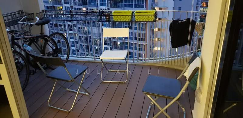 Arc at Tampines, 3 Tampines Avenue 8, Pasir Ris / Tampines, 2 Bedrooms, 807 sqft, Condominium For Sale, by Julian Li, 500269492 - Balcony - PropertyGuru.com.sg