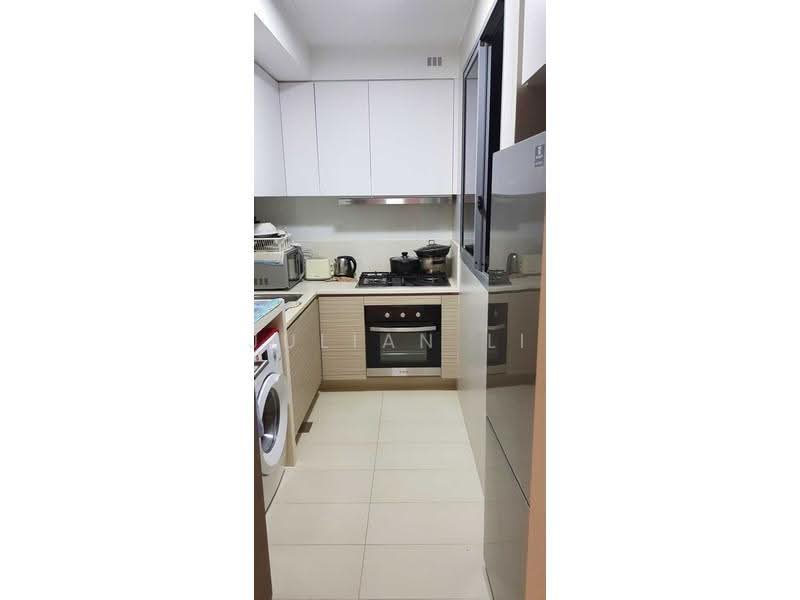 Arc at Tampines, 3 Tampines Avenue 8, Pasir Ris / Tampines, 2 Bedrooms, 807 sqft, Condominium For Sale, by Julian Li, 500269492 - Kitchen - PropertyGuru.com.sg