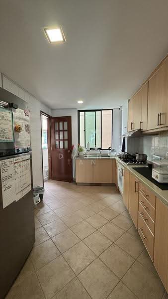 Pinevale, 2 Tampines Street 73, Pasir Ris / Tampines, 3 Bedrooms, 1,292 sqft, Condominium For Rent, by Edmund Tan, 500269493 - Kitchen - PropertyGuru.com.sg