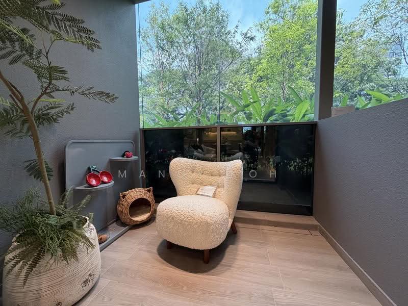River Green, 11 River Valley Road, Orchard / River Valley, 1 Bedroom, 603 sqft, Condominium For Sale, by Mandy Koh, 500269495 - Balcony - PropertyGuru.com.sg