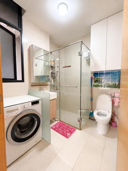 Hillion Residences, 10 Jelebu Road, Dairy Farm / Bukit Panjang / Choa Chu Kang, 1 Bedroom, 463 sqft, Condominium For Sale, by Adrian Soh, 500269518 - Bathroom - PropertyGuru.com.sg