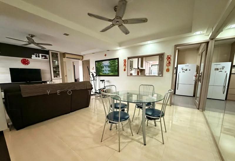 167 Petir Road, 167 Petir Road, Dairy Farm / Bukit Panjang / Choa Chu Kang, 3 Bedrooms, 1,076 sqft, HDB Flat For Sale, by Yeo Tong Boon, 500269523 - Living Room - PropertyGuru.com.sg