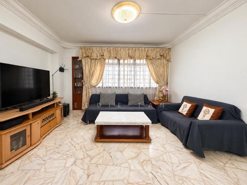 777 Woodlands Crescent, 777 Woodlands Crescent, Admiralty / Woodlands, 3 Bedrooms, 1,098 sqft, HDB Flat For Rent, by Eddie Tan, 500269530 - Living Room - PropertyGuru.com.sg
