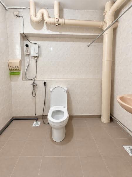 777 Woodlands Crescent, 777 Woodlands Crescent, Admiralty / Woodlands, 3 Bedrooms, 1,098 sqft, HDB Flat For Rent, by Eddie Tan, 500269530 - Bathroom - PropertyGuru.com.sg