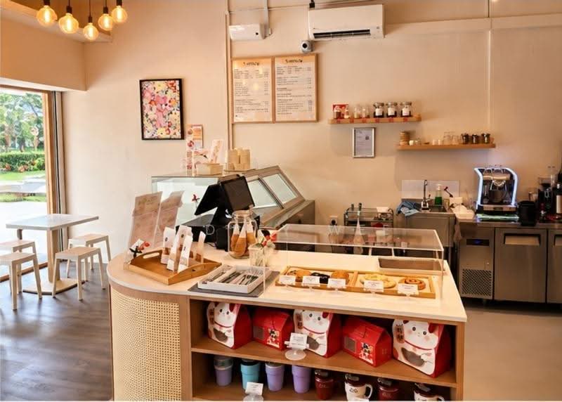 Clementi Fitted Cafe, Clementi, West Coast, Sunset Way, Clementi Central, Buona Vista / West Coast / Clementi New Town, 800 sqft, Food & Beverage For Rent, by Audrey Wee, 500269552 - Interior - CommercialGuru.com.sg