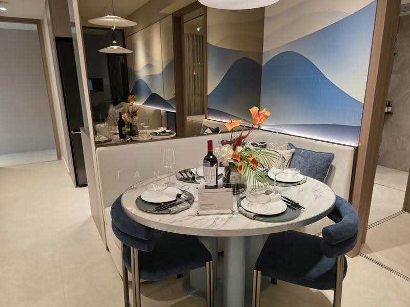 Lucerne Grand, Lakeside Drive, Boon Lay / Jurong / Tuas, 2 Bedrooms, 624 sqft, Condominium For Sale, by Tan Vivien, 500269562 - Dining Room - PropertyGuru.com.sg