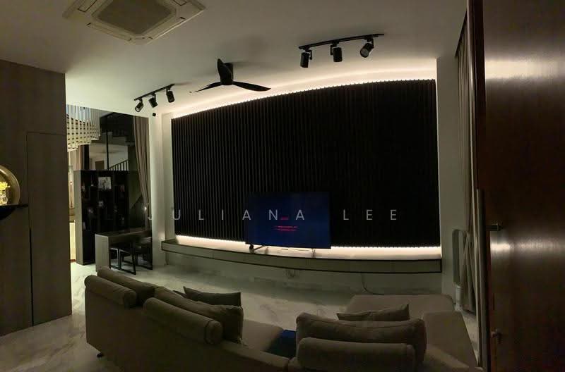 Kingswear Avenue, Hougang / Punggol / Sengkang, 5 Bedrooms, 3,140 sqft, Semi-Detached House For Sale, by Juliana Lee, 500269565 - Living Room - PropertyGuru.com.sg