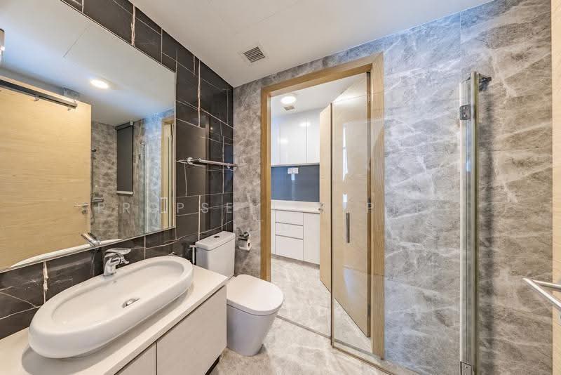 The Santorini, 21 Tampines Street 86, Pasir Ris / Tampines, 1 Bedroom, 527 sqft, Condominium For Sale, by JOHN YEO, 500269567 - Bathroom - PropertyGuru.com.sg