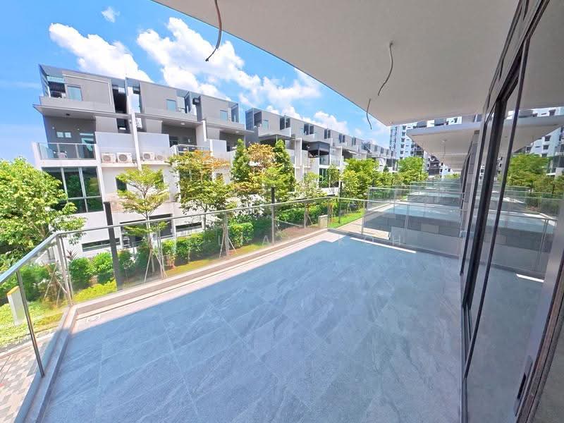 Belgravia Ace, 100 Belgravia Drive, Seletar / Yio Chu Kang, 5 Bedrooms, 3,929 sqft, Semi-Detached House For Sale, by William Koh, 500269568 - Balcony - PropertyGuru.com.sg