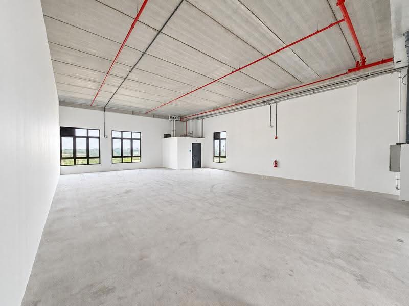 Tampines Connection, 2 Tampines North Drive 4, Pasir Ris / Tampines, 3,455 sqft, Factory / Workshop (B2) For Rent, by Regan Lim 林鉦桀, 500269572 - Interior - CommercialGuru.com.sg
