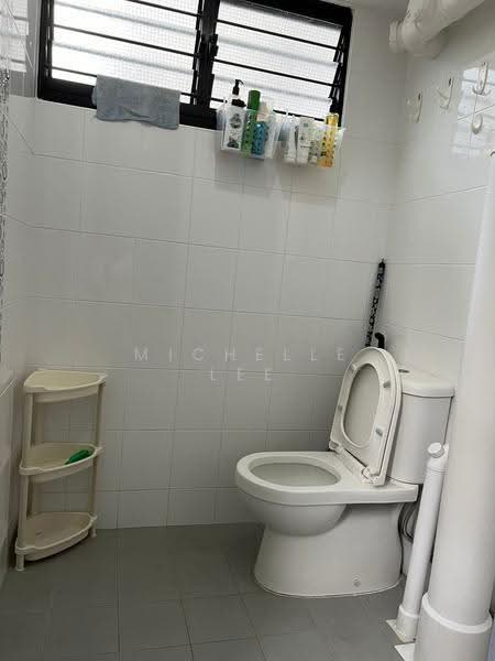 177 Ang Mo Kio Avenue 4, 177 Ang Mo Kio Avenue 4, Ang Mo Kio / Bishan / Thomson, Room Rental, 200 sqft, HDB Flat For Rent, by Michelle Lee, 500269583 - Bathroom - PropertyGuru.com.sg