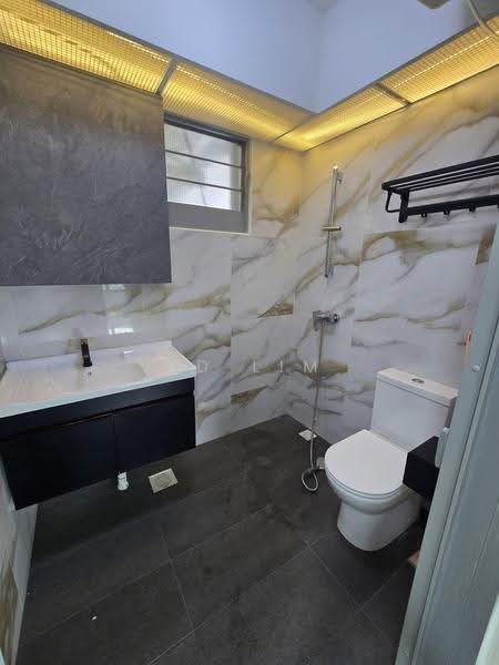 476C Upper Serangoon View, 476C Upper Serangoon View, Hougang / Punggol / Sengkang, Room Rental, 100 sqft, HDB Flat For Rent, by Yd Lim, 500269593 - Bathroom - PropertyGuru.com.sg