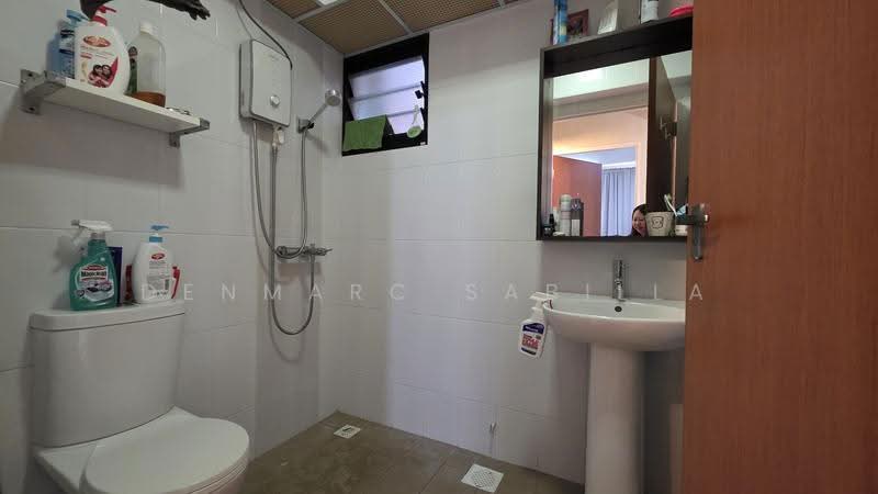 122A Punggol Edge, 122A Edgedale Plains, Hougang / Punggol / Sengkang, 3 Bedrooms, 1,001 sqft, HDB Flat For Sale, by Denmarc Sabilla, 500269595 - Bathroom - PropertyGuru.com.sg