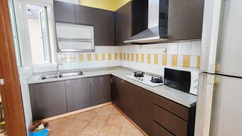 The Floravale, 238 Westwood Avenue, Boon Lay / Jurong / Tuas, 3 Bedrooms, 1,227 sqft, Condominium For Sale, by Dexter Tan, 500269598 - Kitchen - PropertyGuru.com.sg
