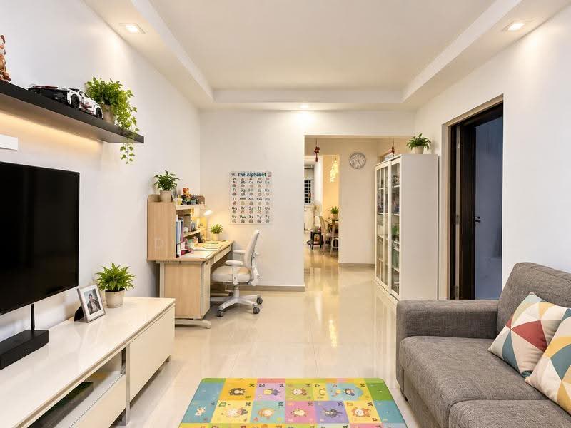 252 Bangkit Road, 252 Bangkit Road, Dairy Farm / Bukit Panjang / Choa Chu Kang, 2 Bedrooms, 785 sqft, HDB Flat For Sale, by David Boon, 500269600 - Living Room - PropertyGuru.com.sg