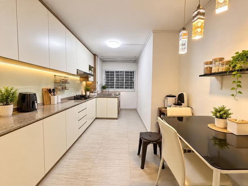 252 Bangkit Road, 252 Bangkit Road, Dairy Farm / Bukit Panjang / Choa Chu Kang, 2 Bedrooms, 785 sqft, HDB Flat For Sale, by David Boon, 500269600 - Kitchen - PropertyGuru.com.sg