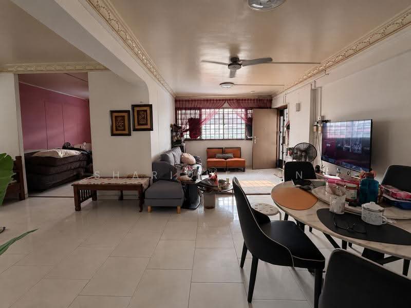 223 Choa Chu Kang Central, 223 Choa Chu Kang Central, Dairy Farm / Bukit Panjang / Choa Chu Kang, 4 Bedrooms, 1,313 sqft, HDB Flat For Sale, by Sharique Tan, 500269603 - Living Room - PropertyGuru.com.sg